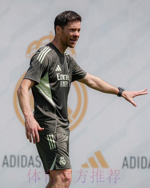 TA:皇马非常欣赏阿隆索 他在瓜穆安手下都效力过